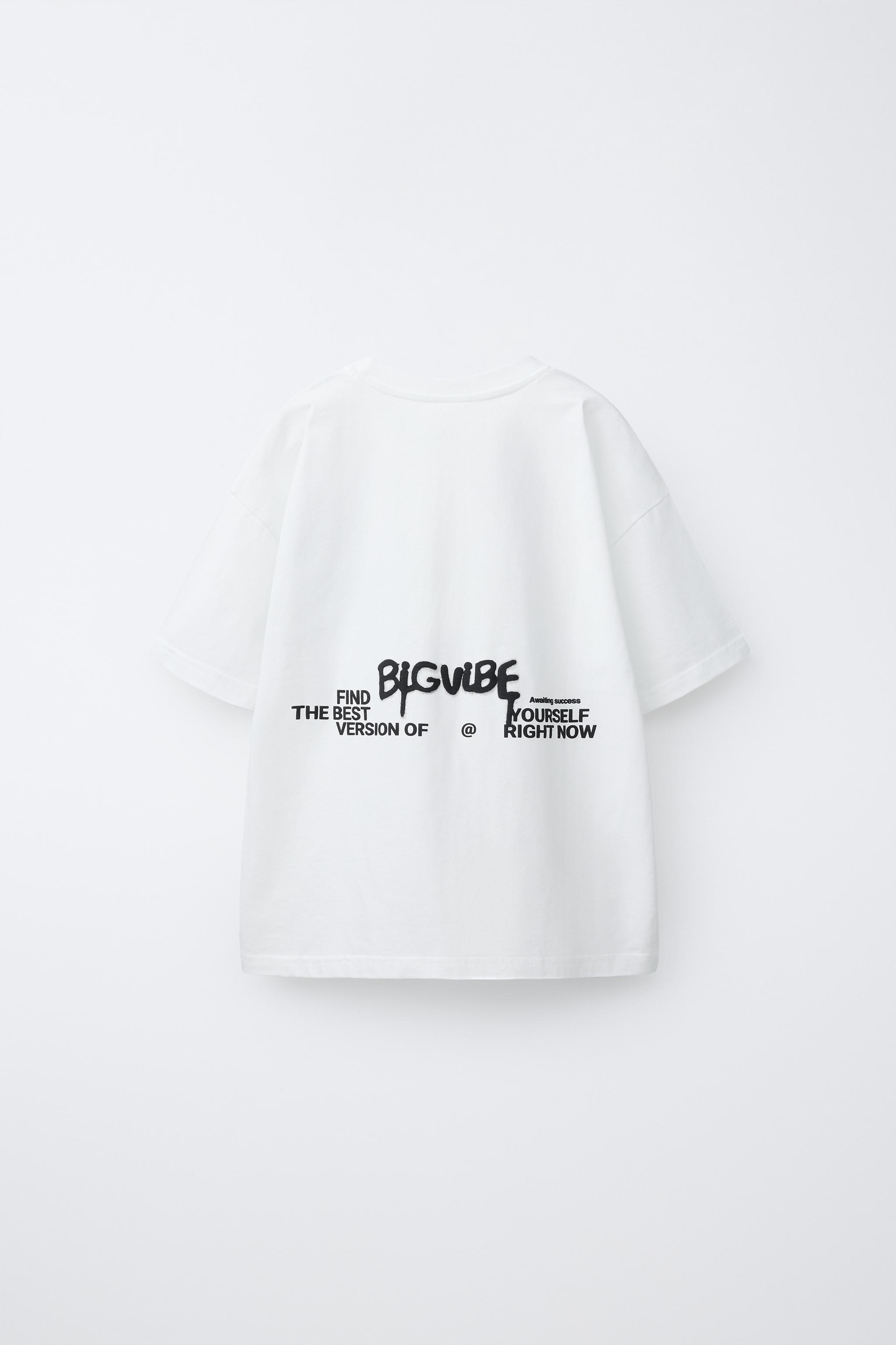 T-SHIRT À IMPRIMÉ GRAFFITI